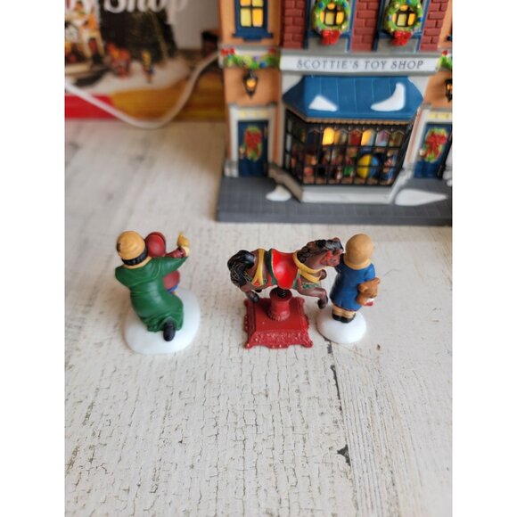 Dept 56 58871 Scottie's toy shop Village accessory Xmas - Picture 7 of 12